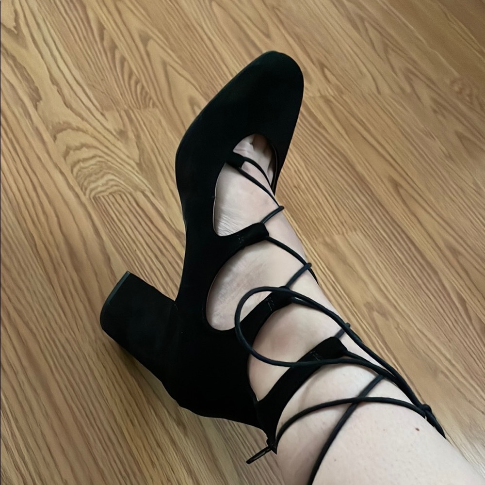 Elegant Black Lace-Up Women's Shoes